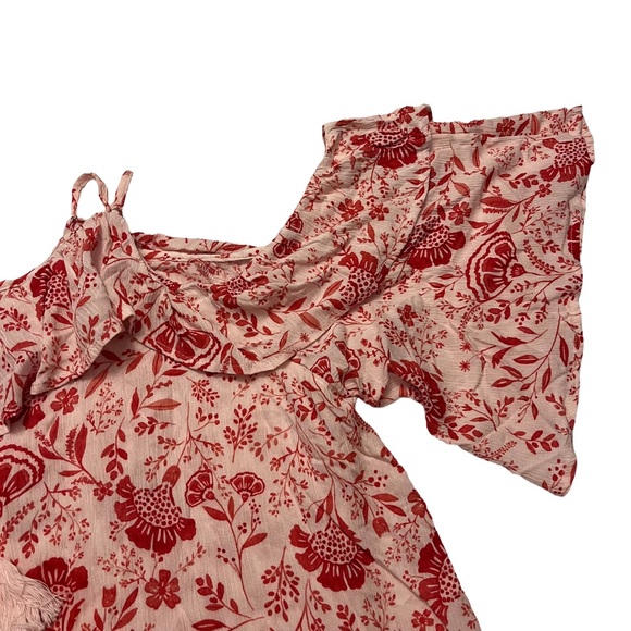 MAURICES Red and White Floral Cold Shoulder Top NWT Plus Size 2X - Picture 3 of 5